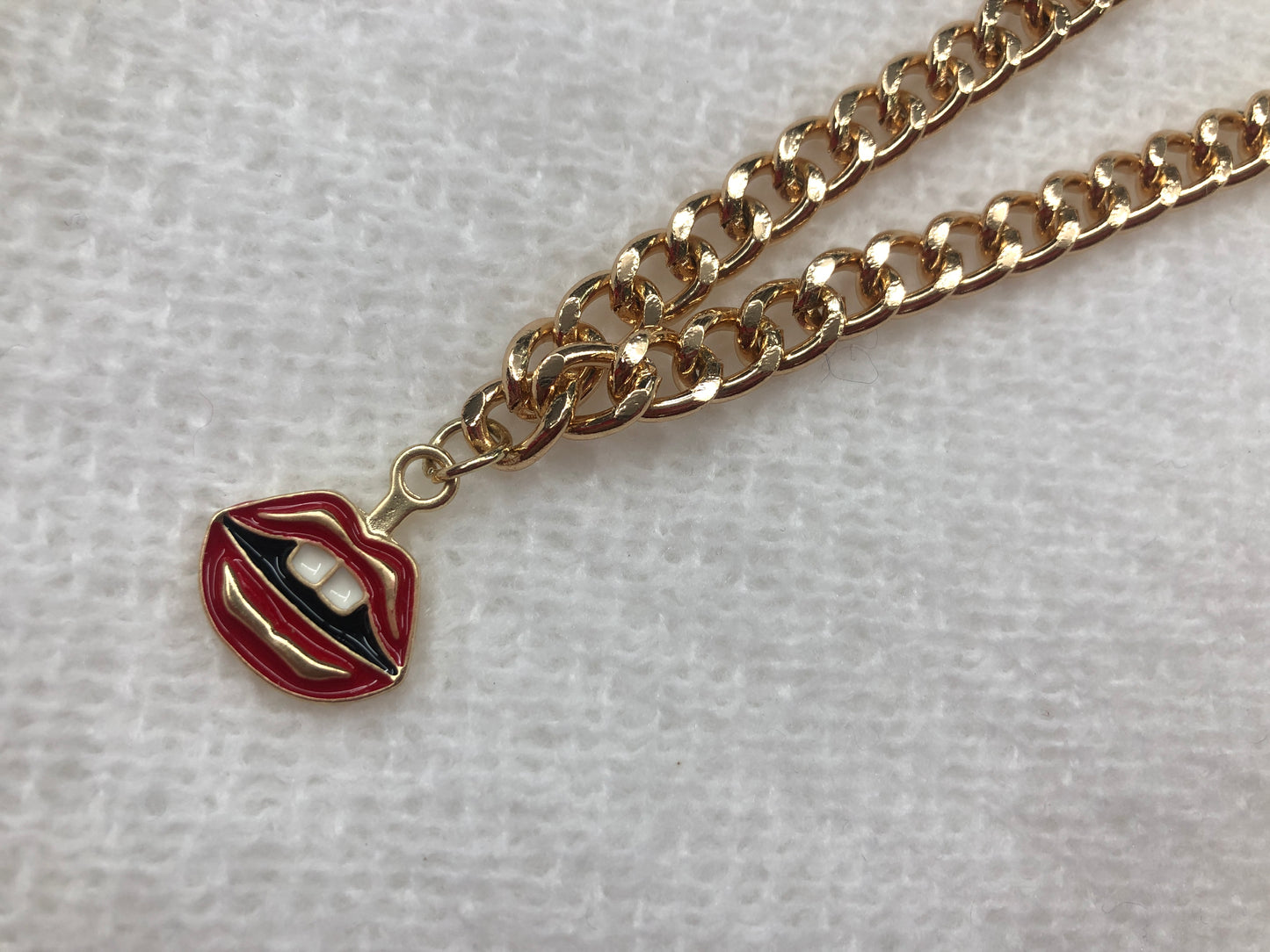 NECK metal Chain Link Lips metal Charm pendant